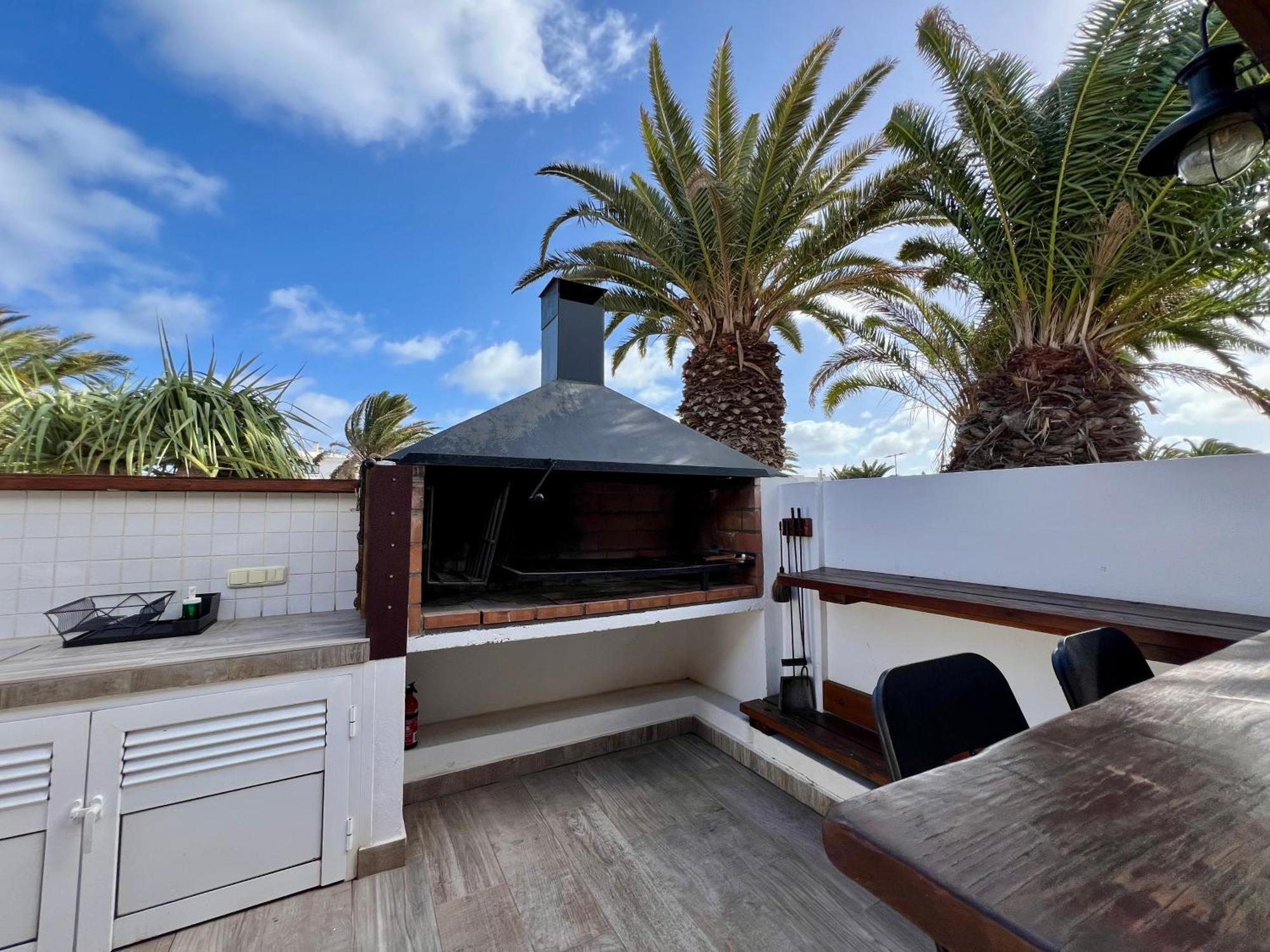 Oasis En Lanzarote Villa Costa Teguise Exterior photo