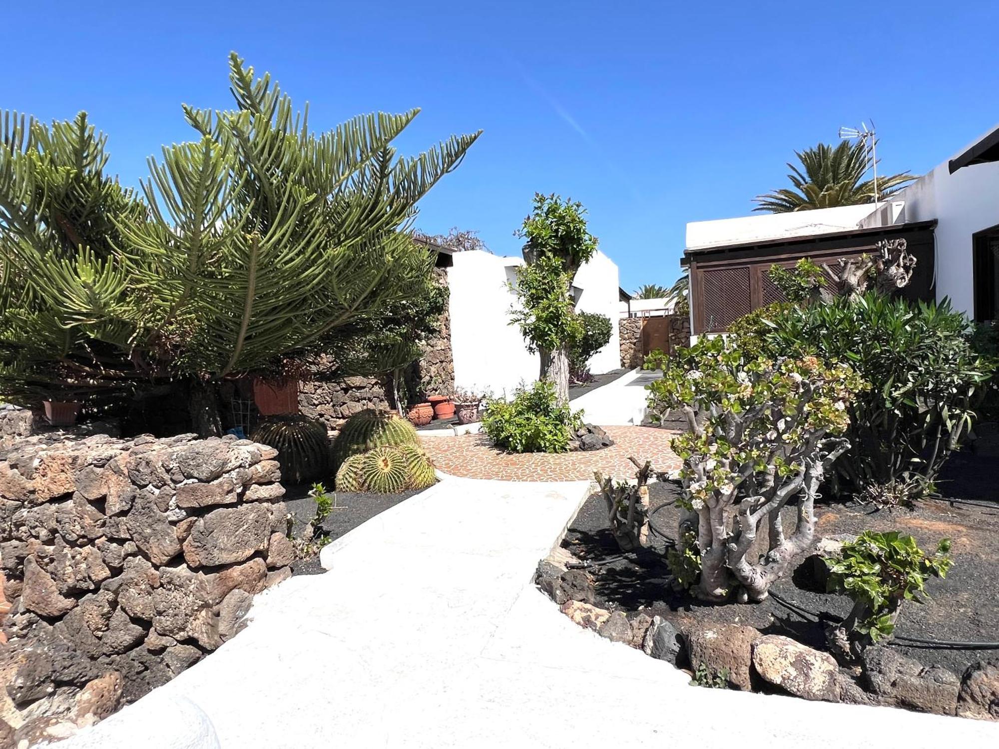 Oasis En Lanzarote Villa Costa Teguise Exterior photo