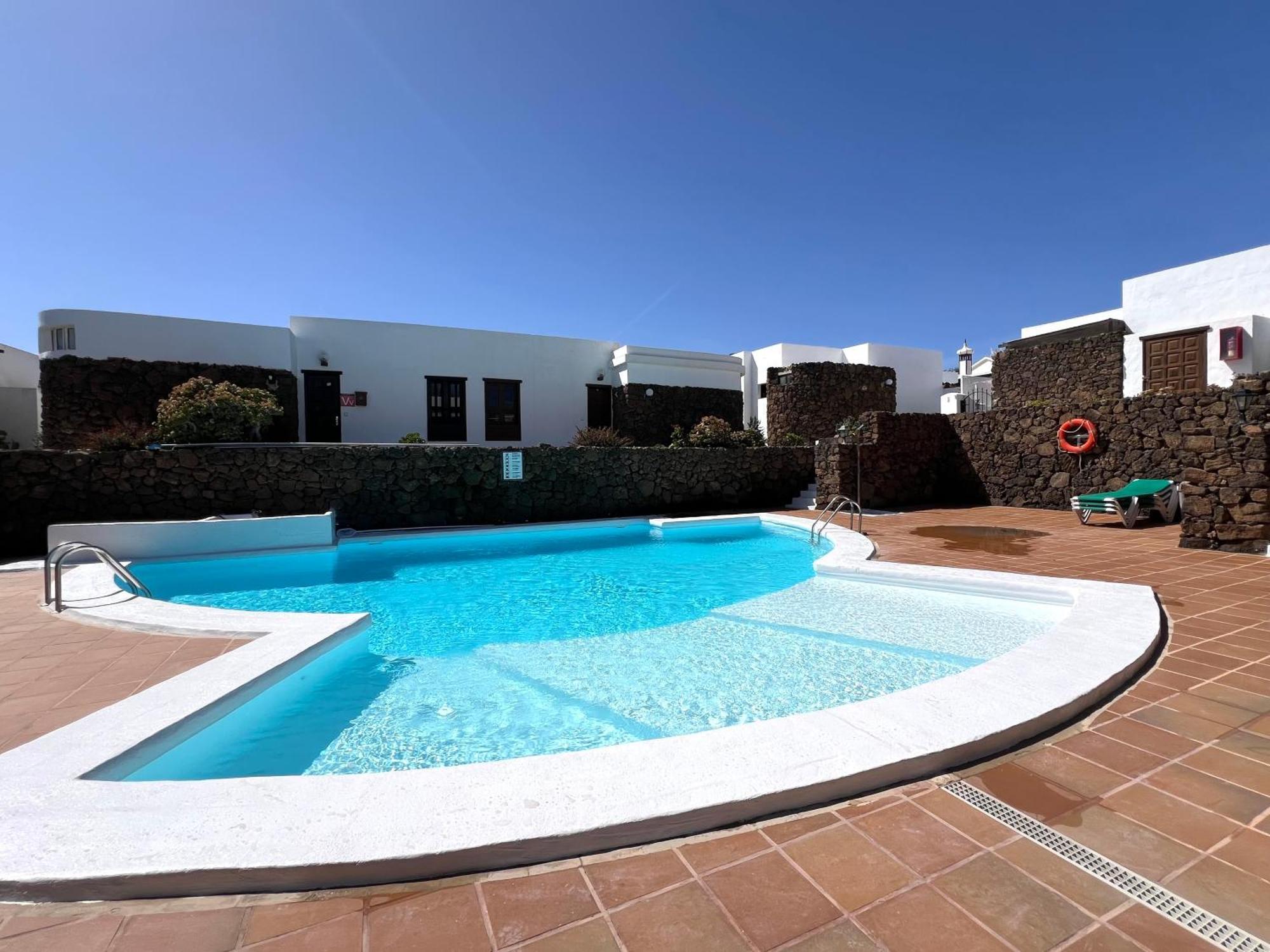 Oasis En Lanzarote Villa Costa Teguise Exterior photo