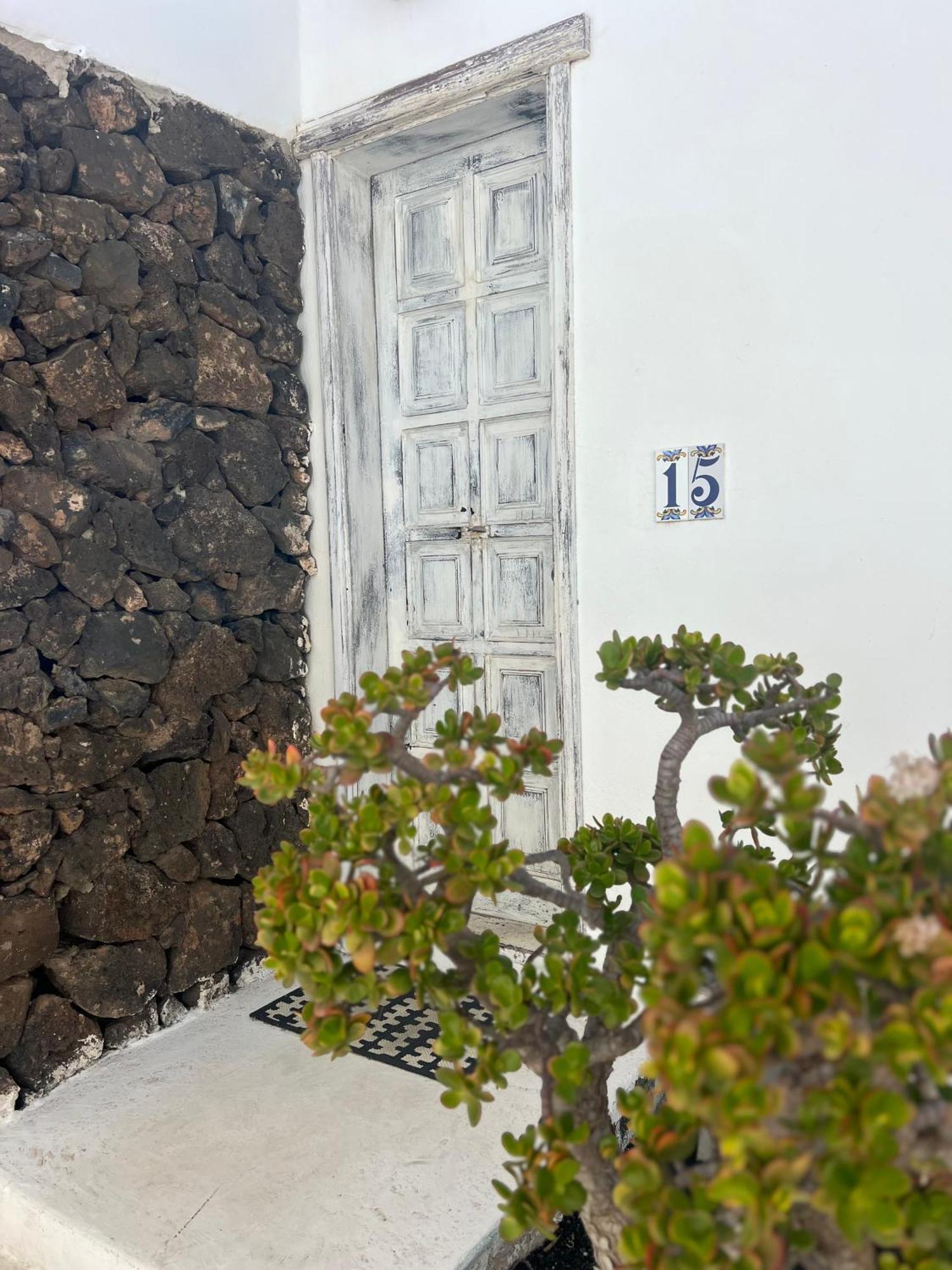 Oasis En Lanzarote Villa Costa Teguise Exterior photo
